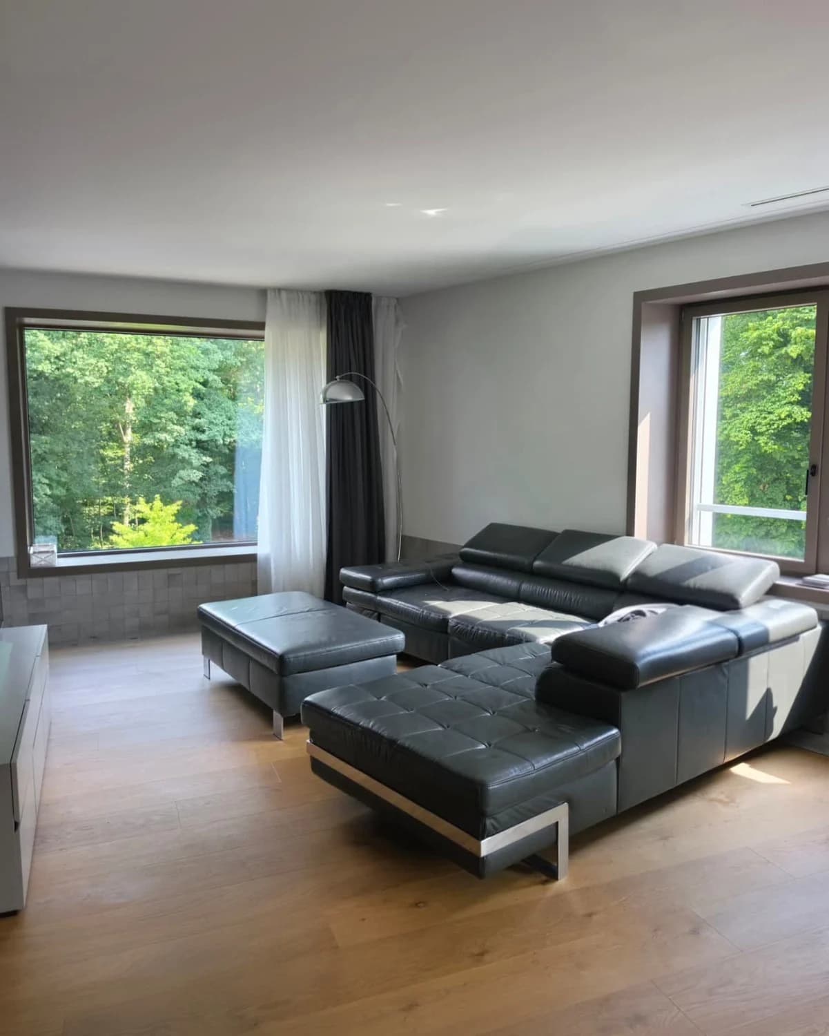 2.5 Zimmer in Kloten mit Pool, Gym & Co.